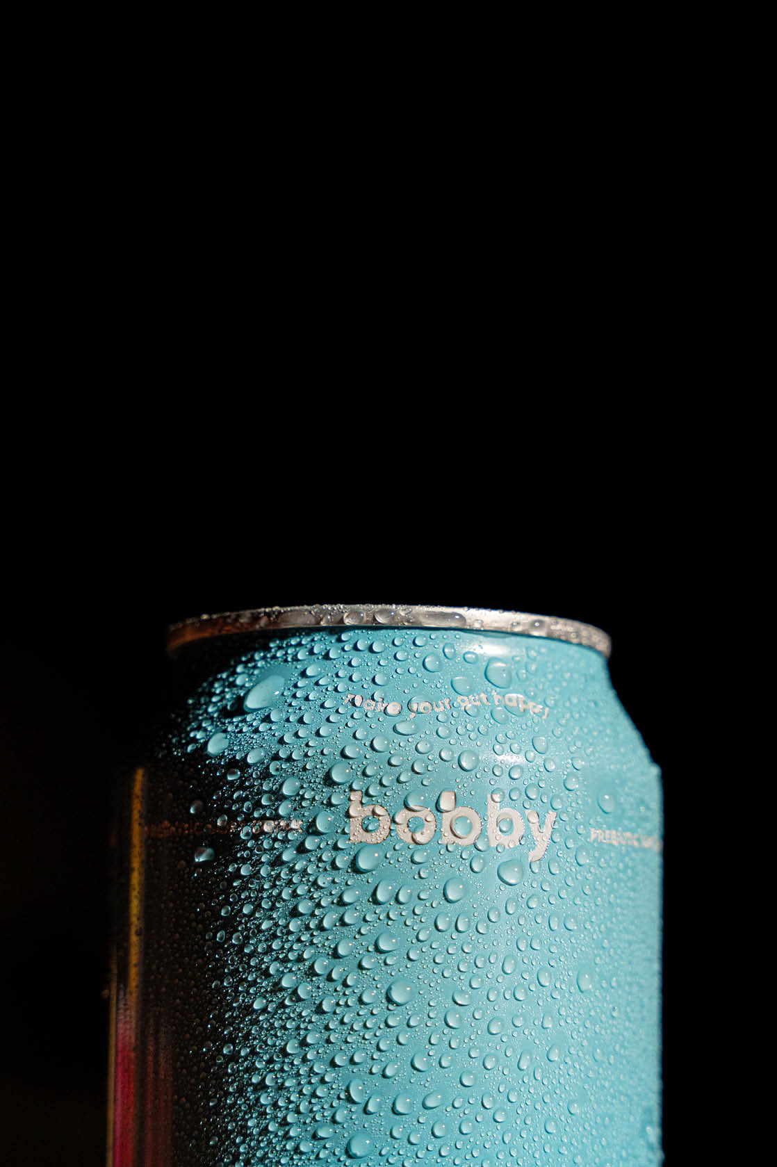 Bobby mixed packs which contain our best-selling cola flavours; traditional cola, cherry cola and vanilla cola Australian-made soft drinks, a better-for-you alternative to Coca Cola and Pepsi that is low in calories and sugar, vegan and filled with prebiotics to aid in gut digestion.